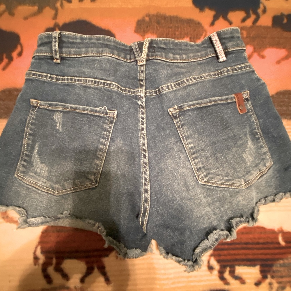 Roxy cut off Jean shorts size 25